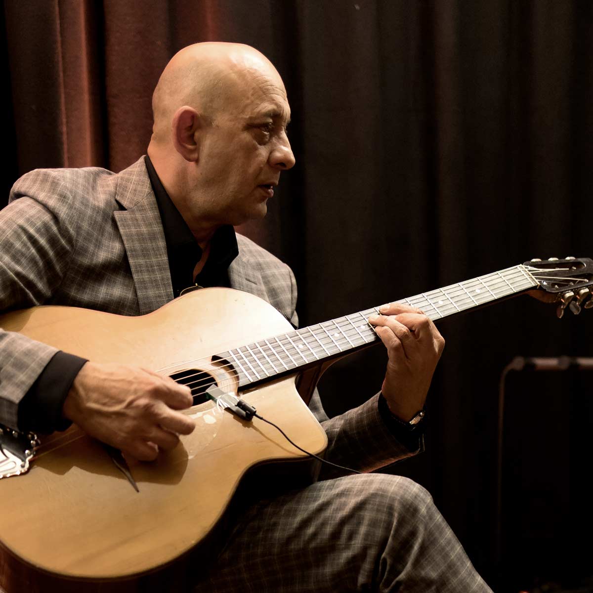 Wawau Adler - Jazz Guitarist (Foto: Karl-Heinz Mostav)